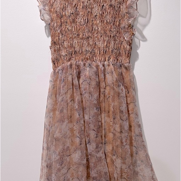 En Saison | Size Small, Peach | La Raque, Smocked Midi Dress - Picture 9 of 13